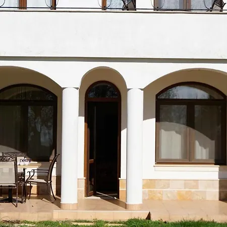 бел тауър - Bell Tower Βίλα