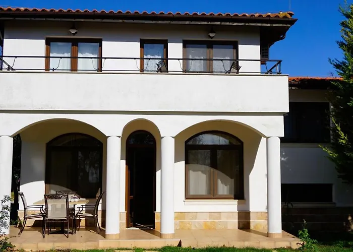 Βίλα бел тауър - Bell Tower Μπαλτσίκ