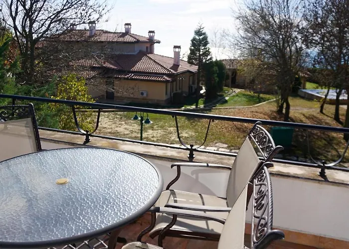 Βίλα бел тауър - Bell Tower Μπαλτσίκ