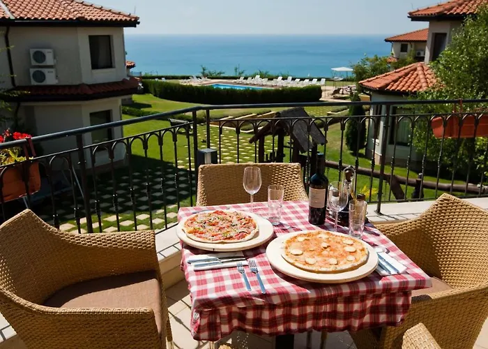 Βίλα бел тауър - Bell Tower Μπαλτσίκ